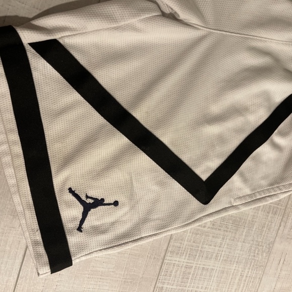 Lot of two boys athletic shortys jordan & Adidas size M and L 10-12 14-16 - Picture 4 of 6